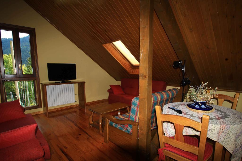 Hotel, Bungalows Y Camping Víu מראה חיצוני תמונה