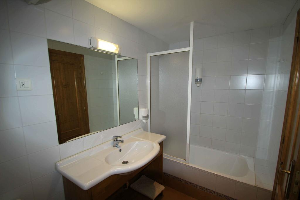 Hotel, Bungalows Y Camping Víu חדר תמונה